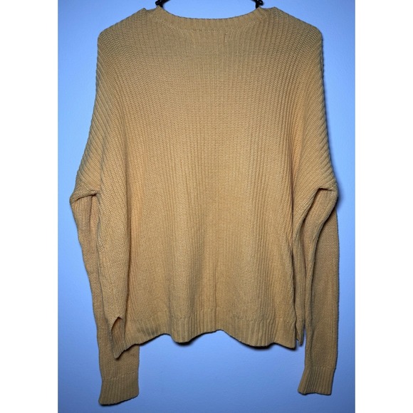 Modern Hollister Size Medium Mustard Yellow Ribbed Knit Crew Neck Sweater - Picture 3 of 8